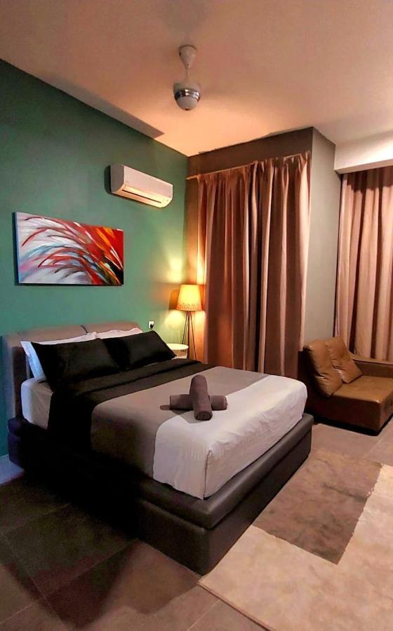 Maya Empire Studio Kampong Bukit Lanjan Екстериор снимка