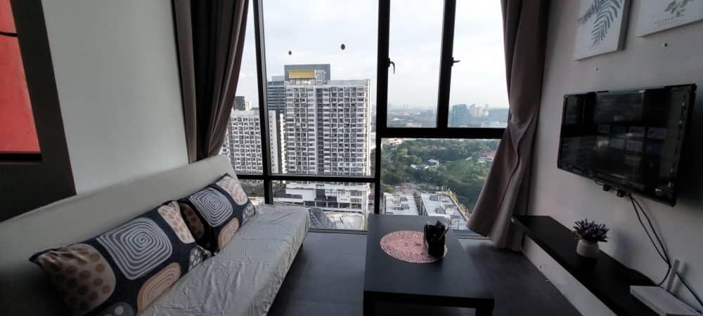 Maya Empire Studio Kampong Bukit Lanjan Екстериор снимка